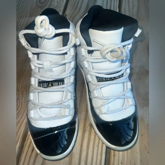 Gratitude 11’s Pre-school Jordan Kids Sneakers Black and White